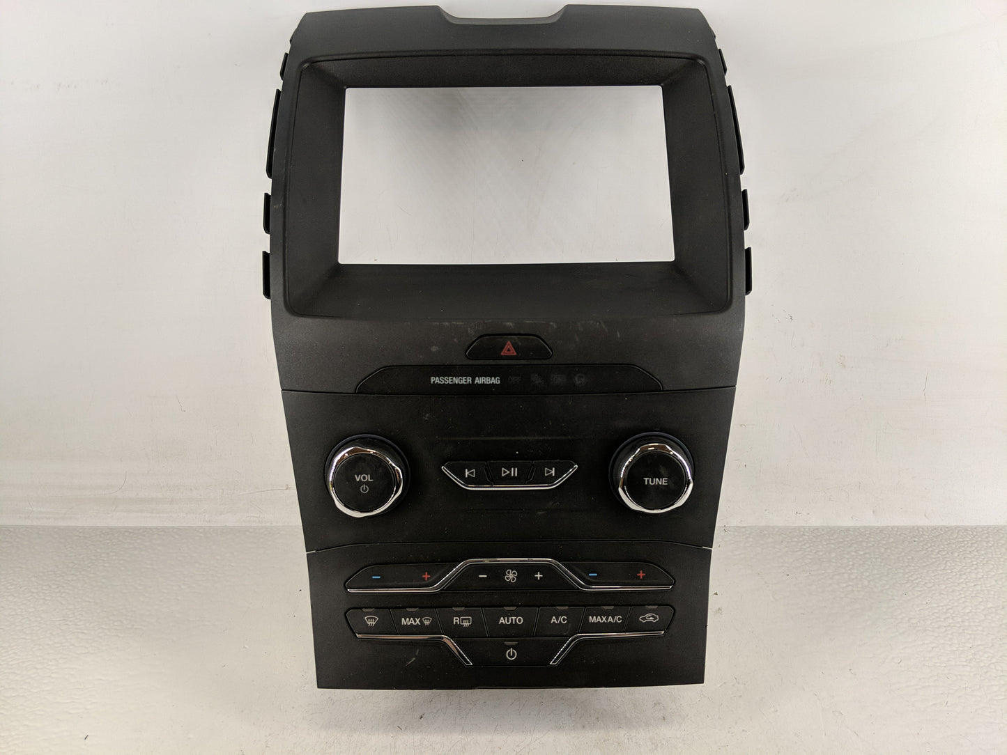 2019-2020 Ford Edge Radio AM FM Cd Player Receiver Replacement P/N:LT4T-18E245-HB Fits Fits 2019 2020 OEM Used Auto Parts - 