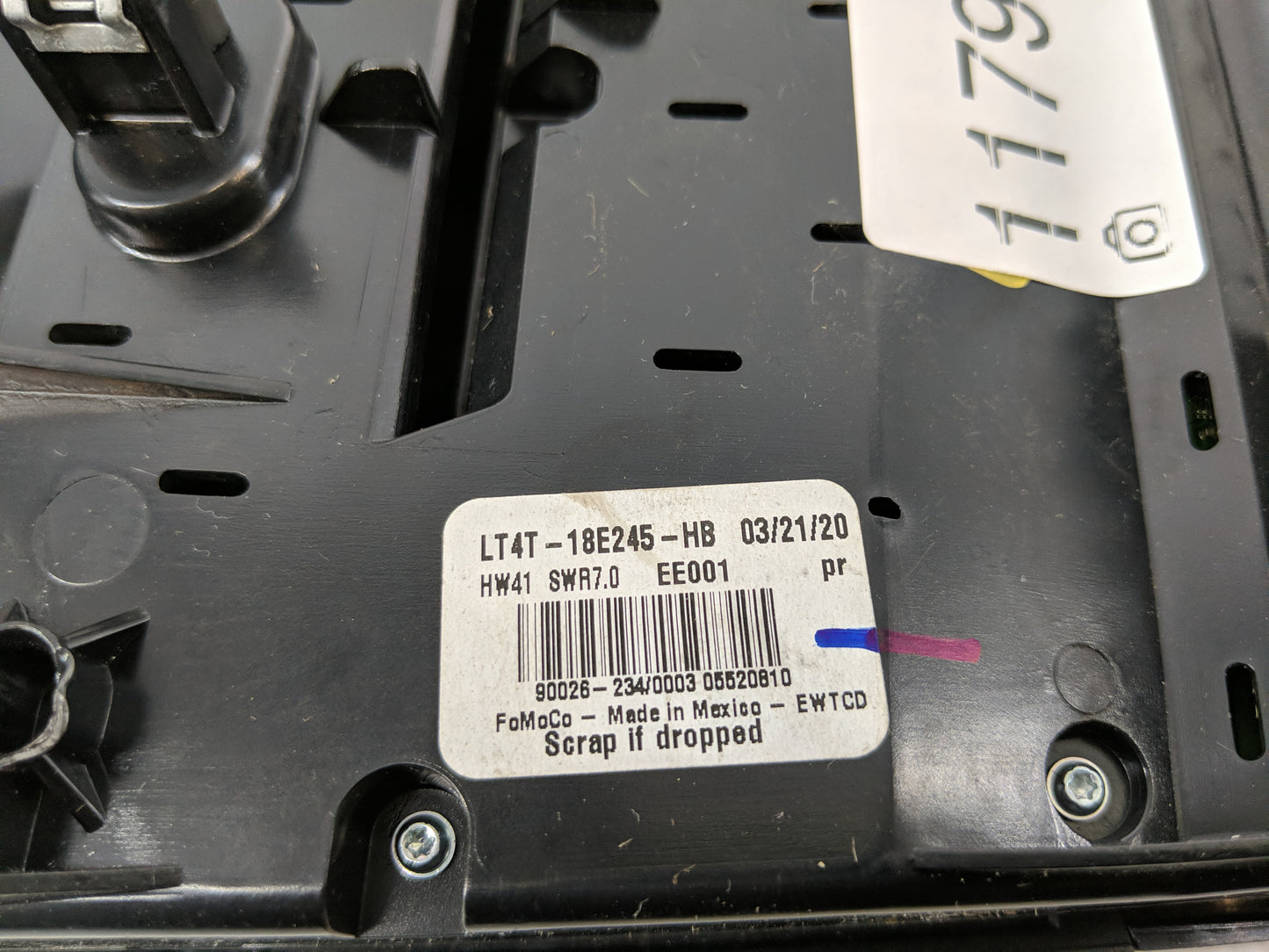 2019-2020 Ford Edge Radio AM FM Cd Player Receiver Replacement P/N:LT4T-18E245-HB Fits Fits 2019 2020 OEM Used Auto Parts - 