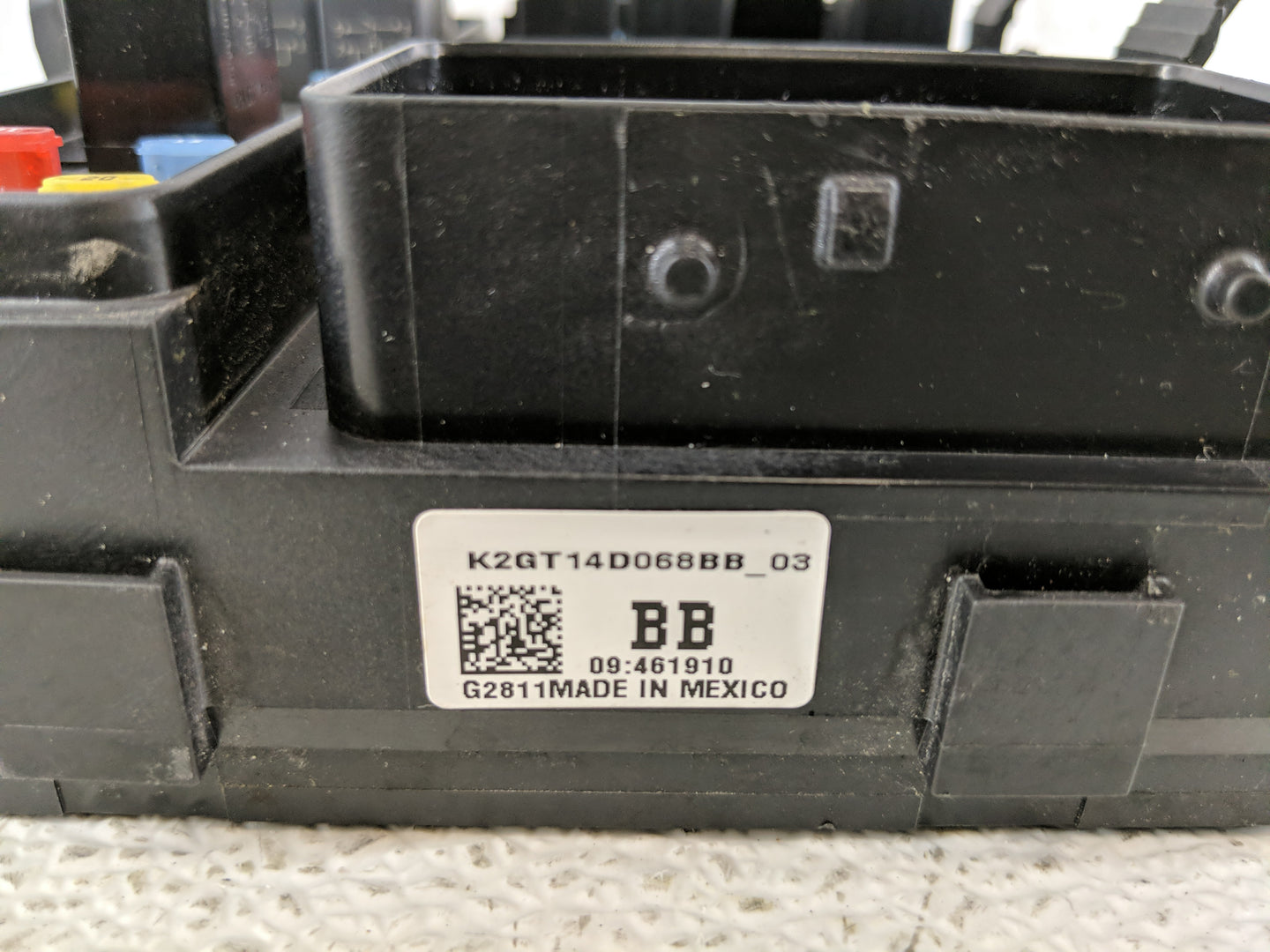 2019-2020 Ford Edge Fusebox Fuse Box Panel Relay Module P/N:K2GT14D068BB Fits Fits 2019 2020 OEM Used Auto Parts - Oemusedau