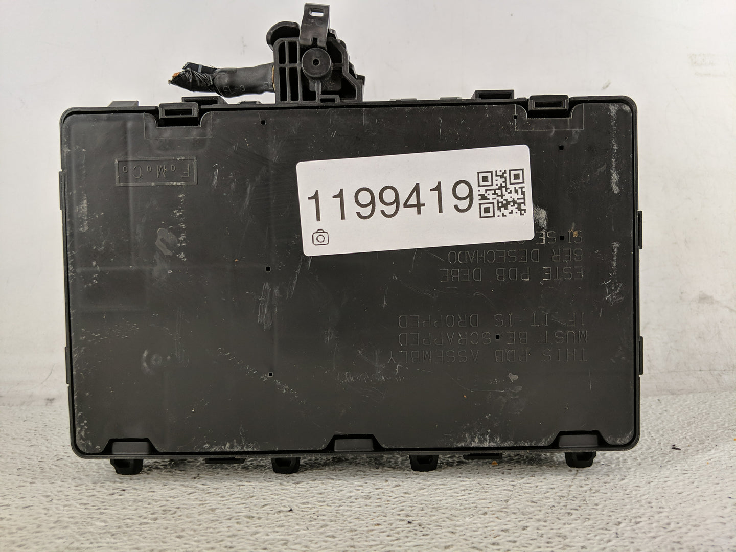 2019-2020 Ford Edge Fusebox Fuse Box Panel Relay Module P/N:K2GT14D068BB Fits Fits 2019 2020 OEM Used Auto Parts - Oemusedau