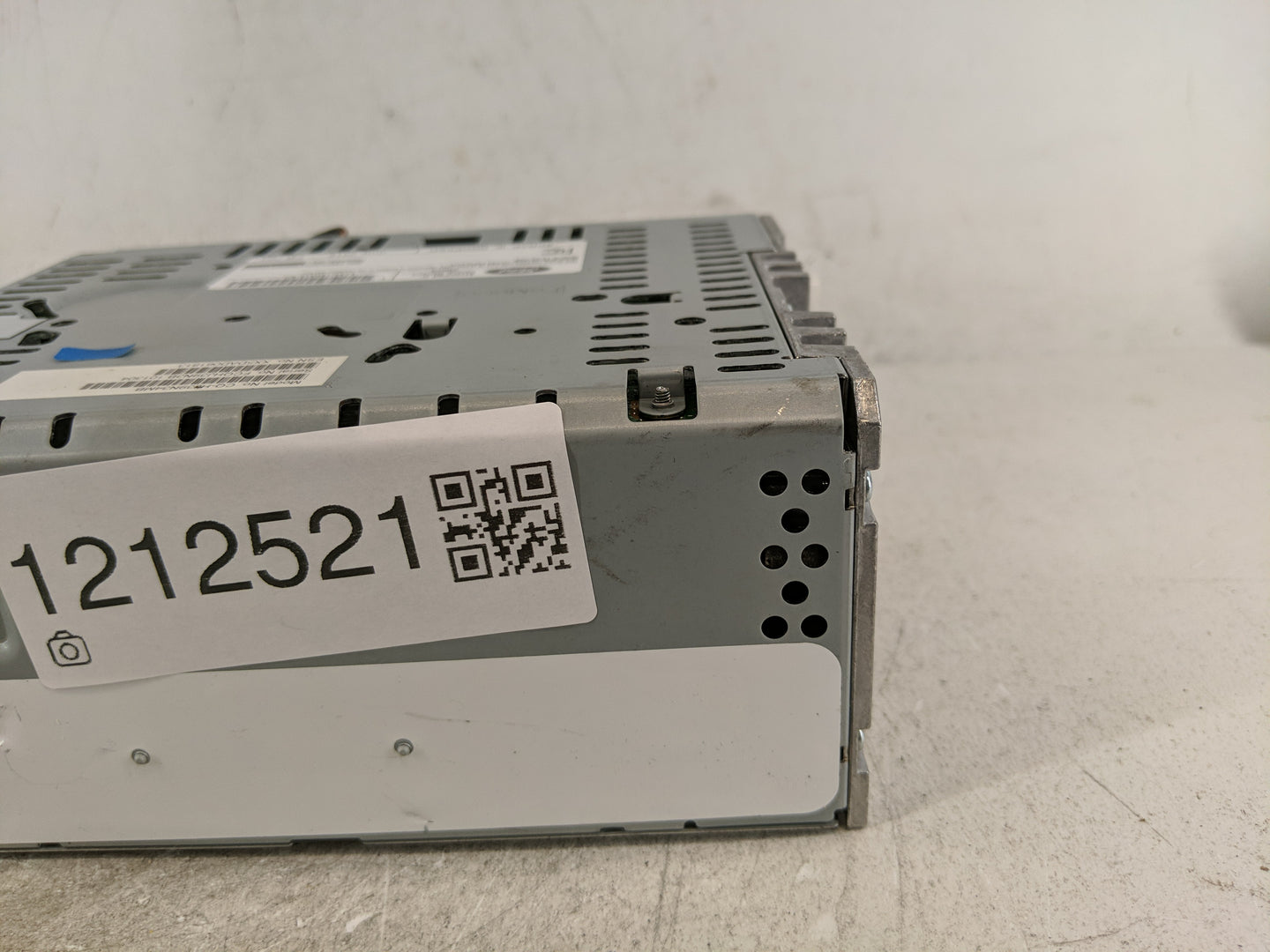 2020 Ford Edge Radio AM FM Cd Player Receiver Replacement P/N:LT4T-18D818-BC Fits OEM Used Auto Parts - Oemusedautoparts1.co