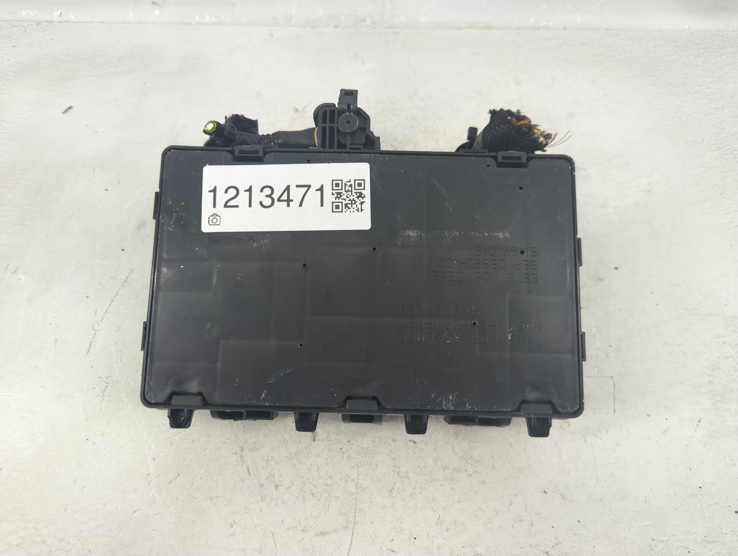 2019-2020 Ford Edge Fusebox Fuse Box Panel Relay Module P/N:G2GT14A075AA Fits Fits 2019 2020 OEM Used Auto Parts - Oemusedau