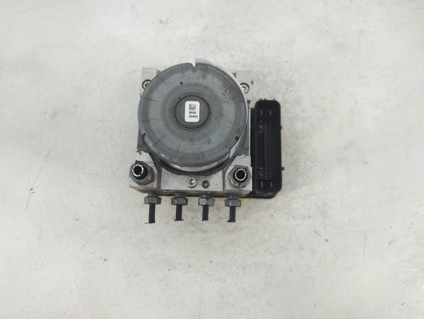 2019-2020 Ford Edge ABS Pump Control Module Replacement P/N:L2GC-2B373-BB Fits Fits 2019 2020 OEM Used Auto Parts - Oemuseda