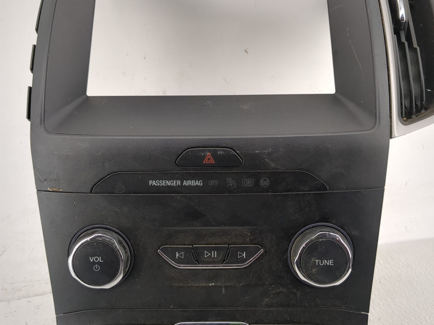 2019-2020 Ford Edge Radio Control Panel - Oemusedautoparts1.com