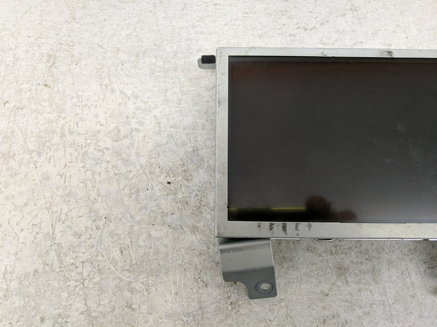 2019-2020 Ford Edge Information Display Screen - Oemusedautoparts1.com
