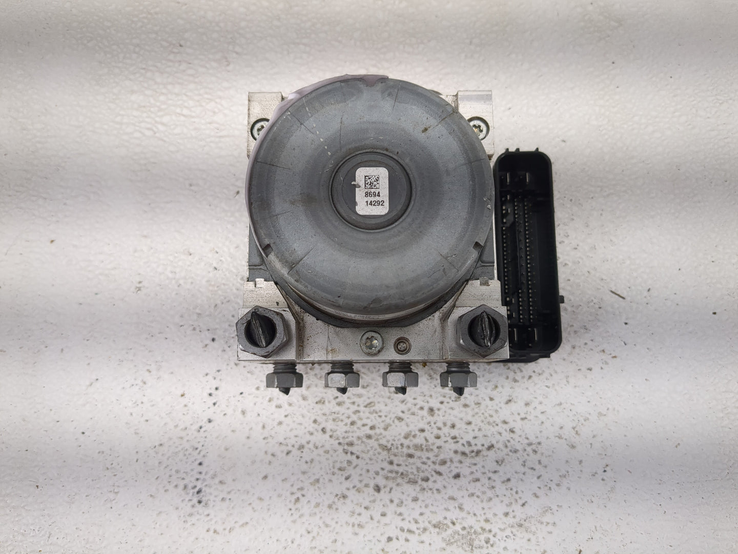 2019-2020 Ford Edge ABS Pump Control Module Replacement P/N:K2GC-2B373-BG L2GC-2B373-BB Fits Fits 2019 2020 OEM Used Auto Pa