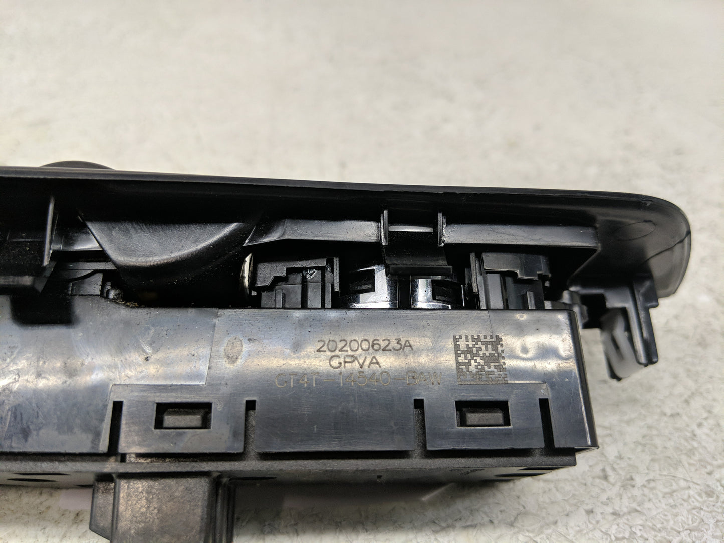 2015-2020 Ford Edge Master Power Window Switch Replacement Driver Side Left P/N:CT4T-14540-BAW Fits OEM Used Auto Parts - Oe