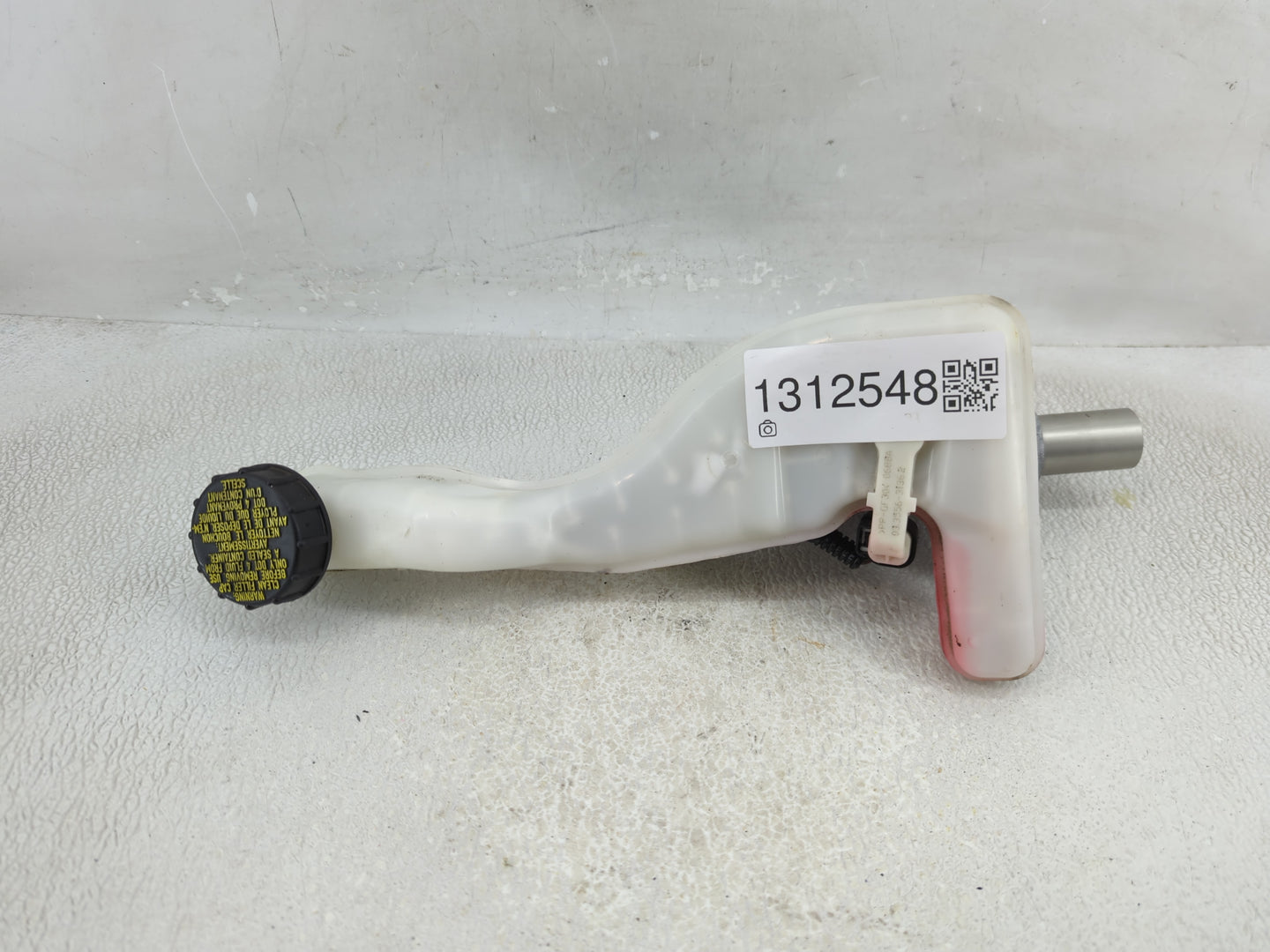 2015-2020 Ford Edge Brake Master Cylinder - Oemusedautoparts1.com