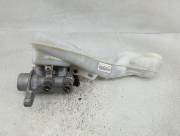 2015-2020 Ford Edge Brake Master Cylinder - Oemusedautoparts1.com
