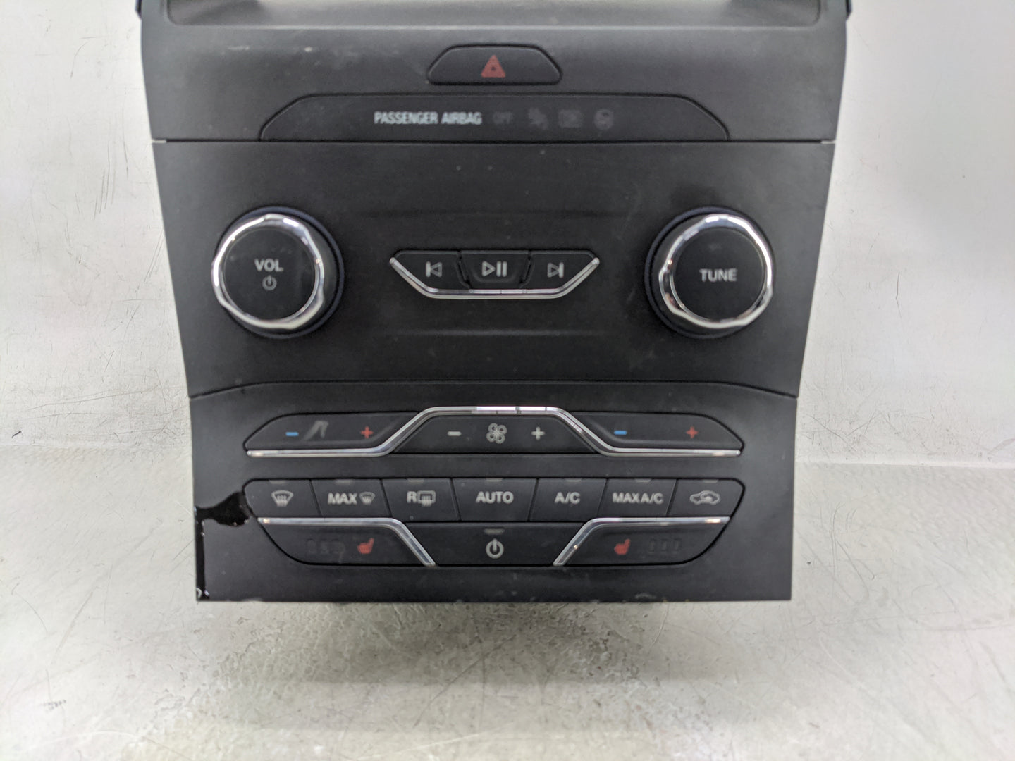 2020 Ford Edge Climate Control Module Temperature AC/Heater Replacement P/N:LT4T-18E245-BB Fits OEM Used Auto Parts - Oemuse