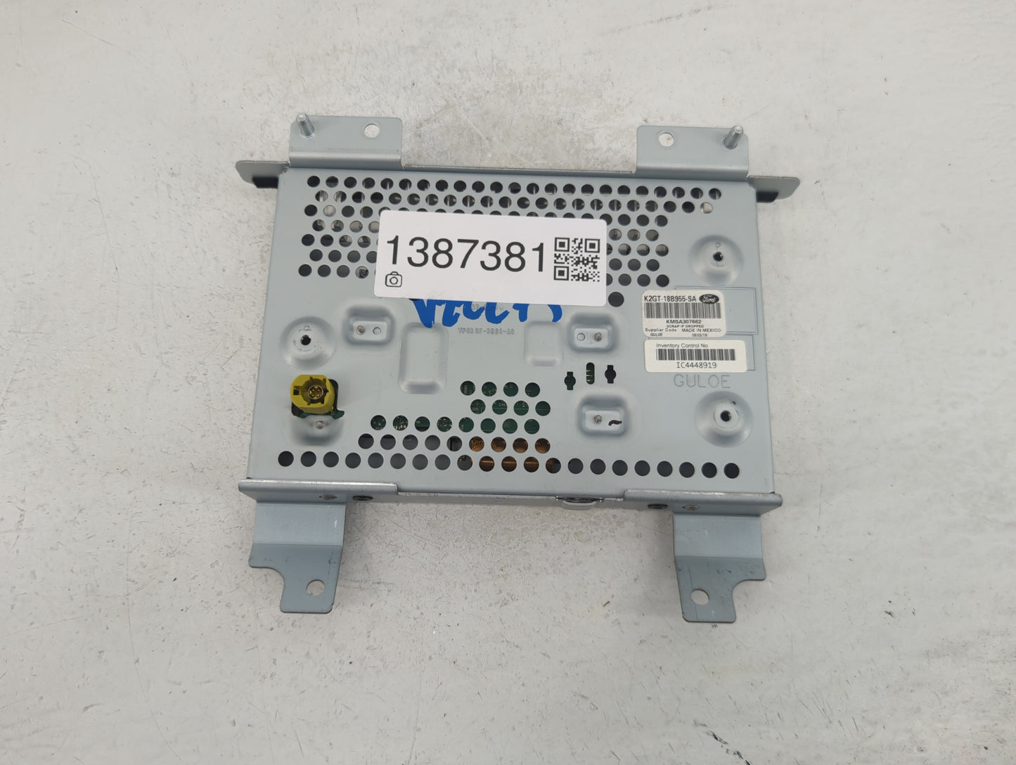 2019-2020 Ford Edge Information Display Screen - Oemusedautoparts1.com
