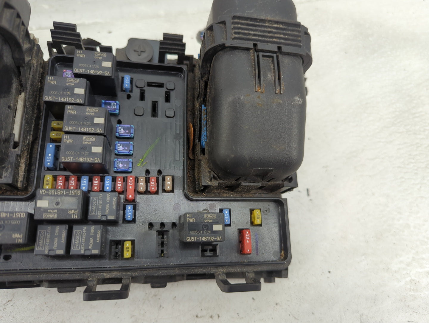 2019-2020 Ford Edge Fusebox Fuse Box Panel Relay Module P/N:G2GT14A075AA Fits Fits 2019 2020 OEM Used Auto Parts - Oemusedau