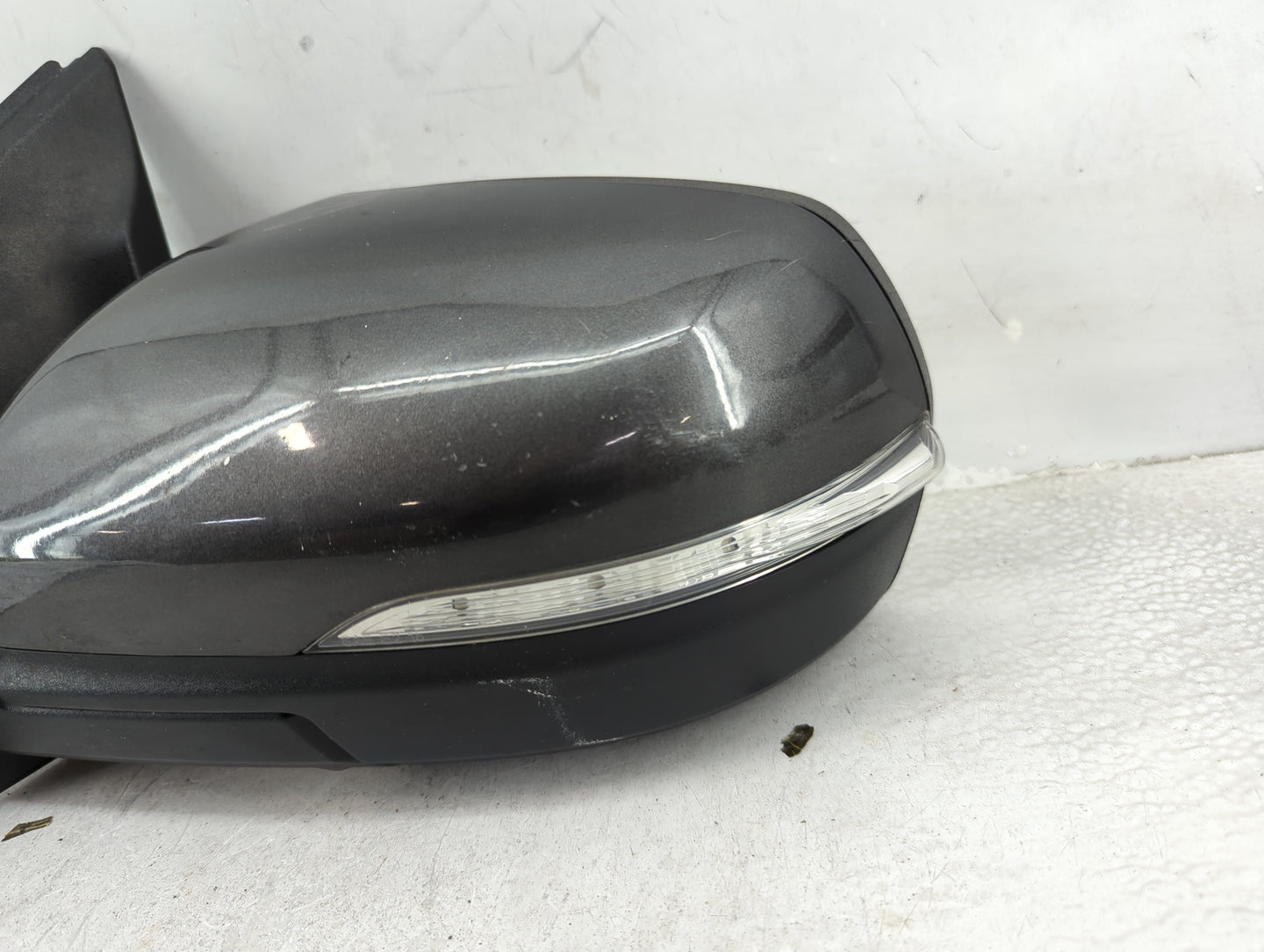 2019-2020 Ford Edge Driver Side View Mirror - Left Door Mirror OEM Used - Oemusedautoparts1.com