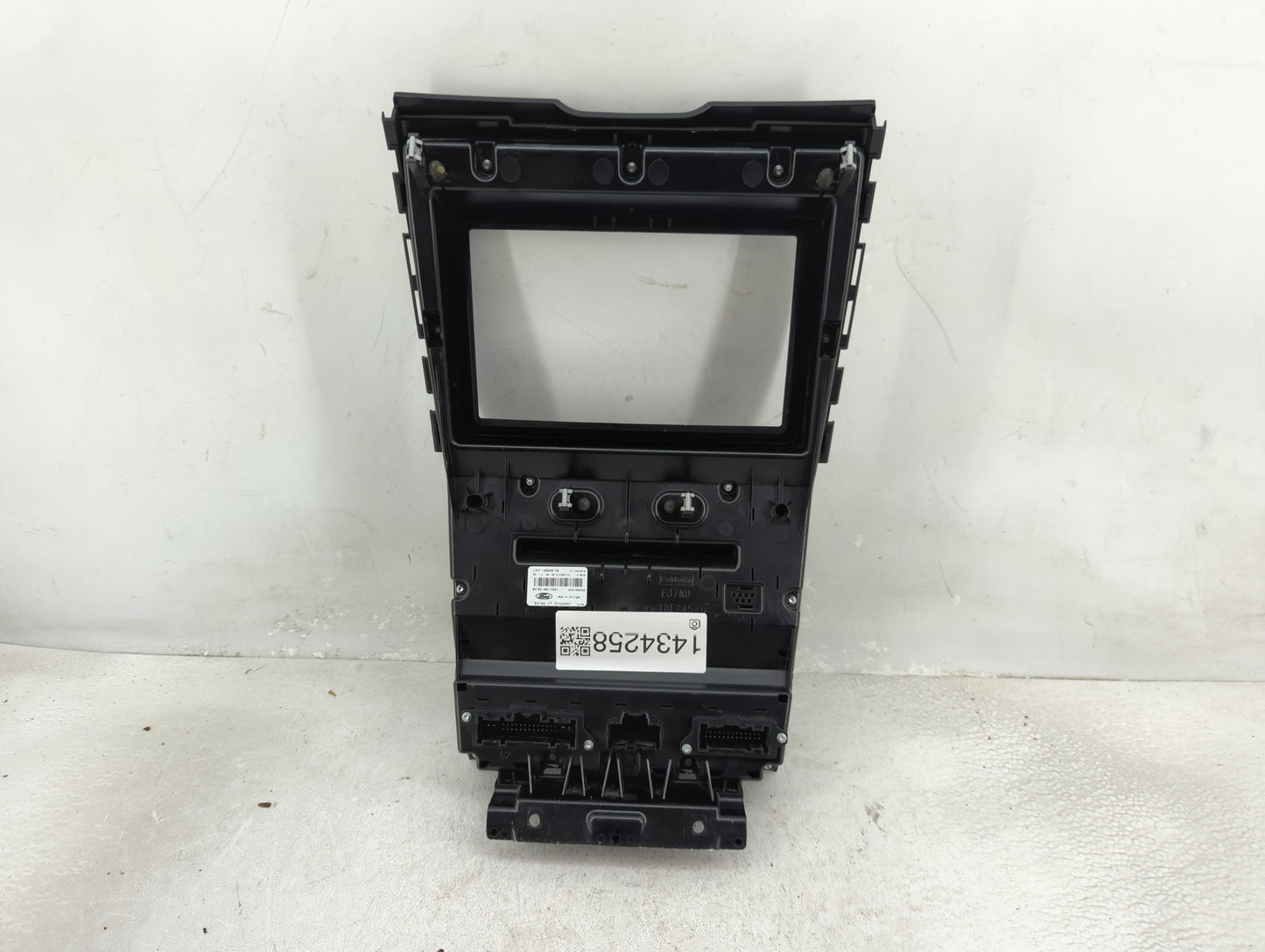 2019-2020 Ford Edge Radio AM FM Cd Player Receiver Replacement P/N:LT4T-18E245-FB Fits Fits 2019 2020 OEM Used Auto Parts - 