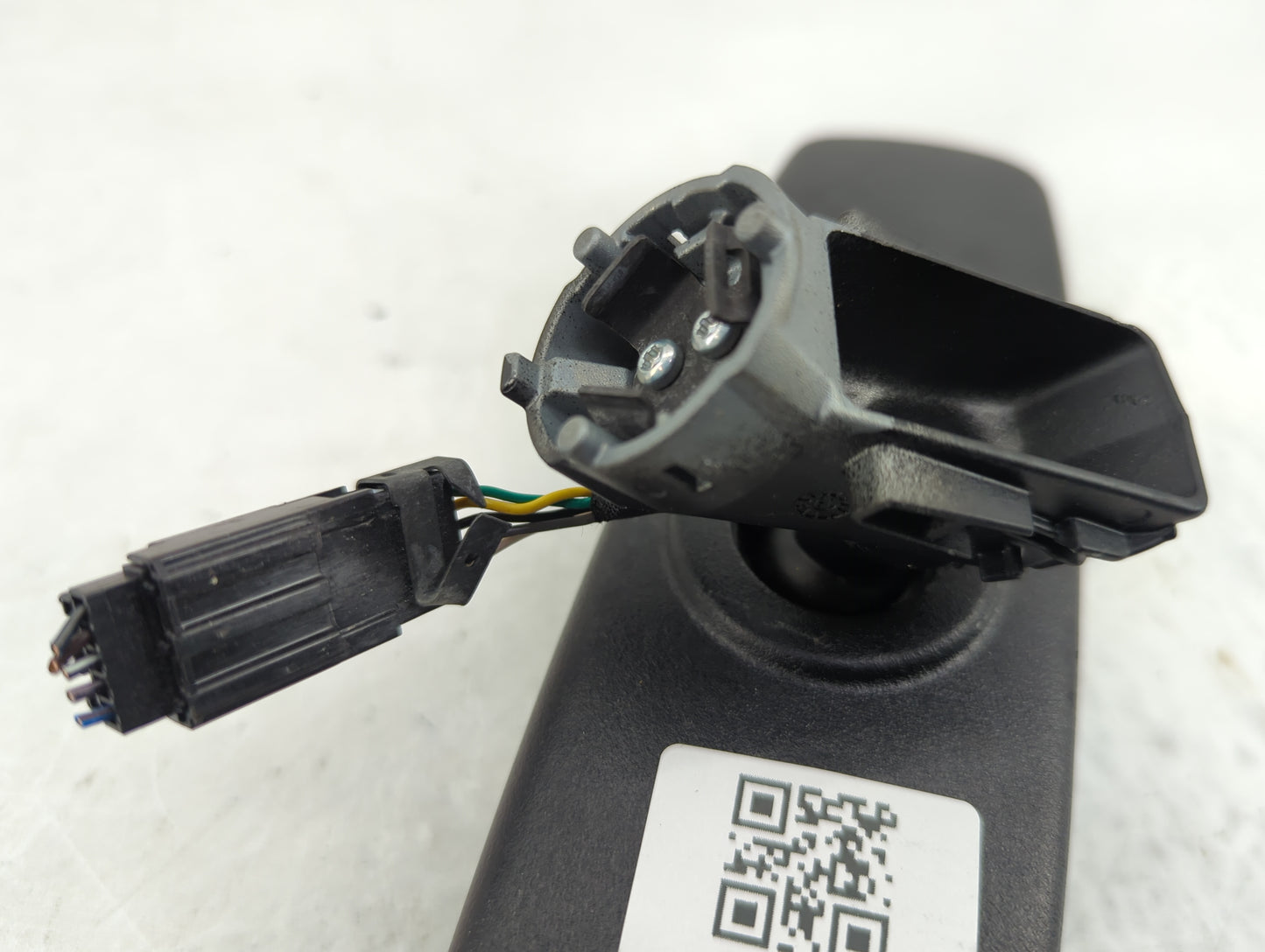 2019-2020 Ford Edge Interior Rear View Mirror Replacement OEM Fits Fits 2019 2020 OEM Used Auto Parts - Oemusedautoparts1.co
