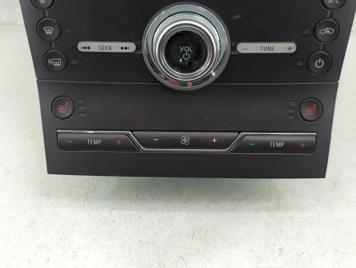 2019-2020 Ford Edge Radio AM FM Cd Player Receiver Replacement P/N:LT4T-18E245-CB Fits Fits 2019 2020 OEM Used Auto Parts - 