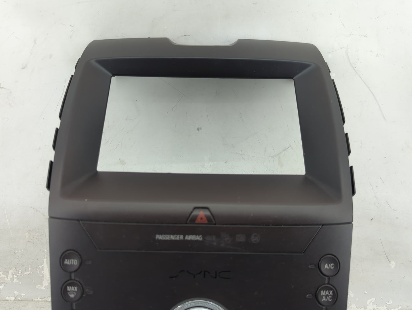 2019-2020 Ford Edge Radio AM FM Cd Player Receiver Replacement P/N:LT4T-18E245-CB Fits Fits 2019 2020 OEM Used Auto Parts - 
