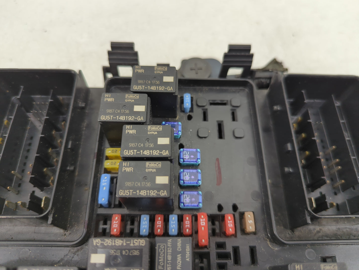 2019-2020 Ford Edge Fusebox Fuse Box Panel Relay Module P/N:GU5T-14B192-GA GU5T-14B192-HA, HU5T-14B192-FFA Fits Fits 2019 20