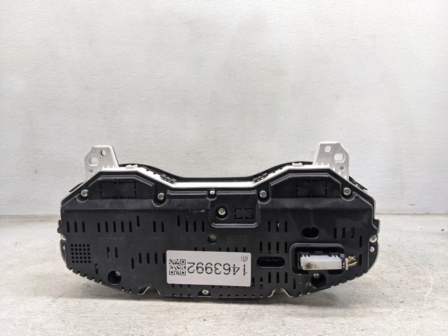 2019-2020 Ford Edge Instrument Cluster Speedometer Gauges P/N:LT4T-10849-CB MX2S7J90-BB01 Miles:30K Fits Fits 2019 2020 OEM 