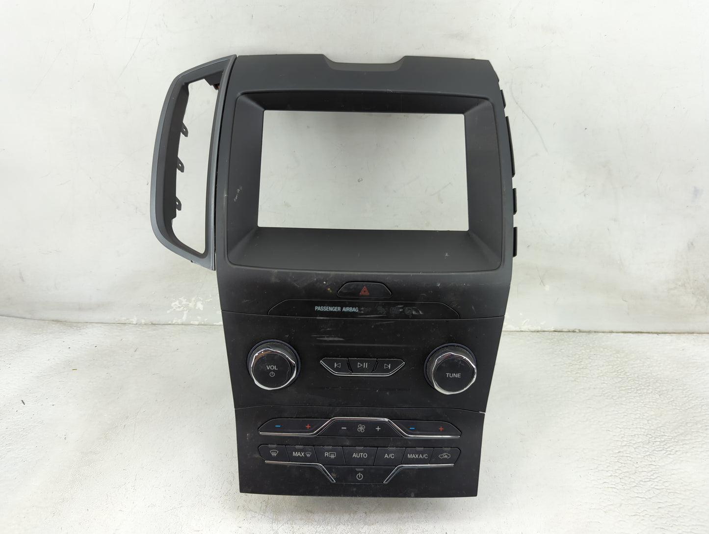 2019-2020 Ford Edge Radio Control Panel 1466238 - Oemusedautoparts1.com