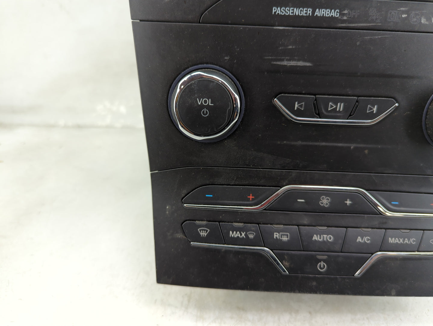 2019-2020 Ford Edge Radio Control Panel 1466238 - Oemusedautoparts1.com