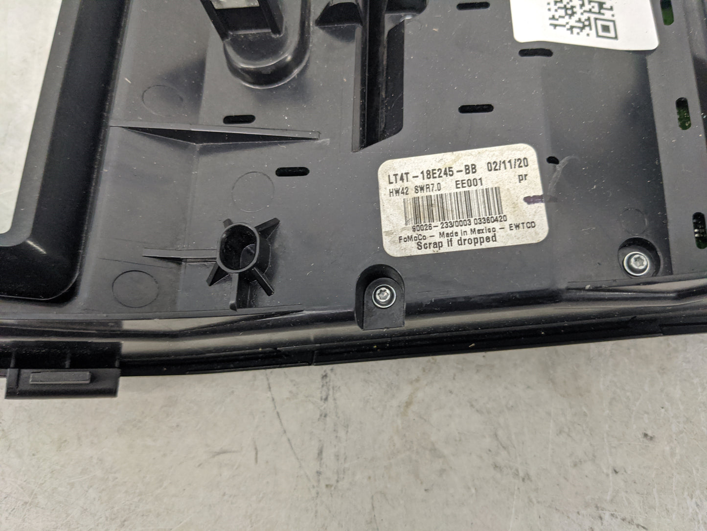 2019-2020 Ford Edge Radio Control Panel 1468323 - Oemusedautoparts1.com