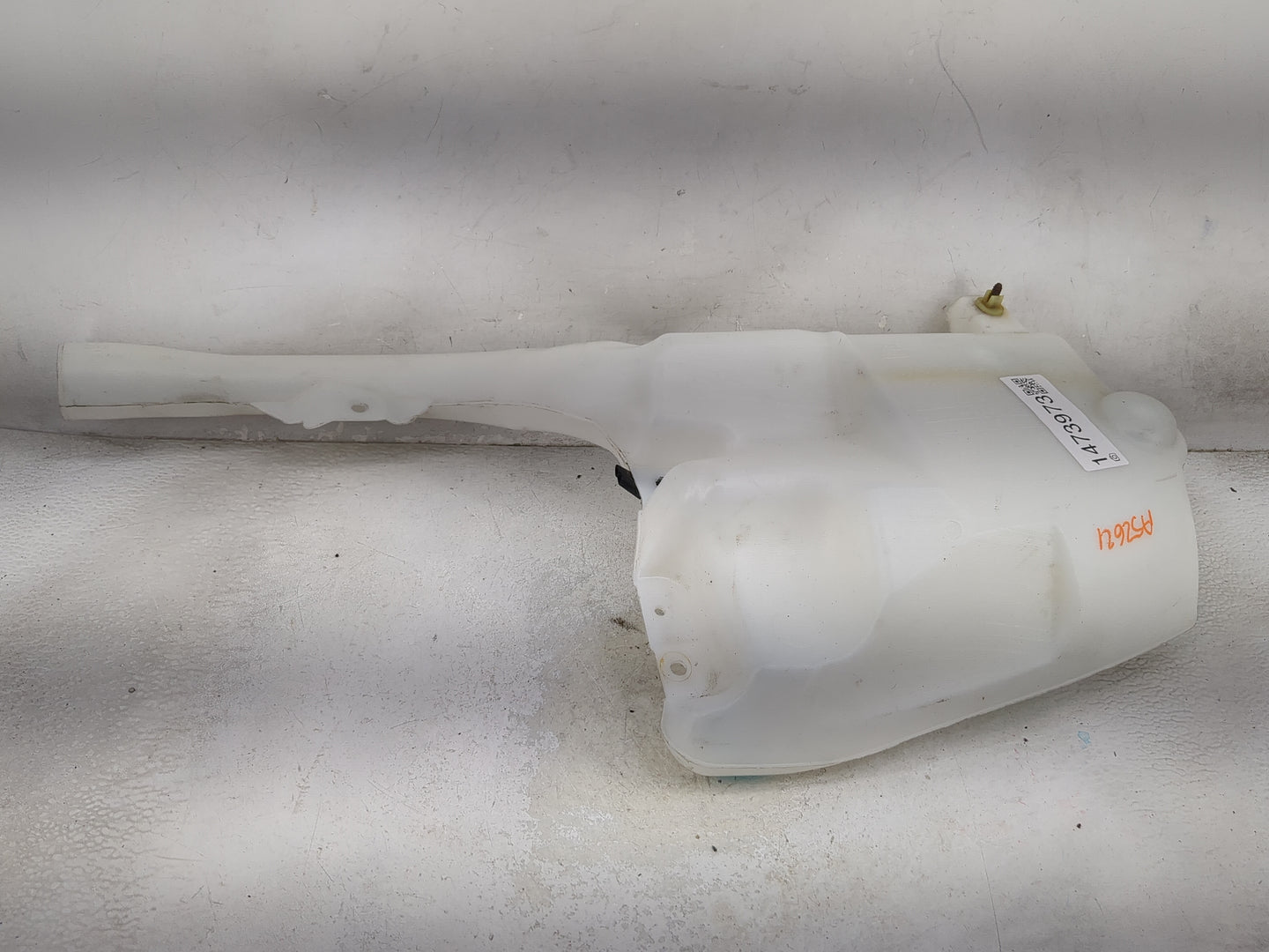 2016-2020 Ford Edge Windshield Washer Fluid Reservoir Bottle Oem 1473973 - Oemusedautoparts1.com