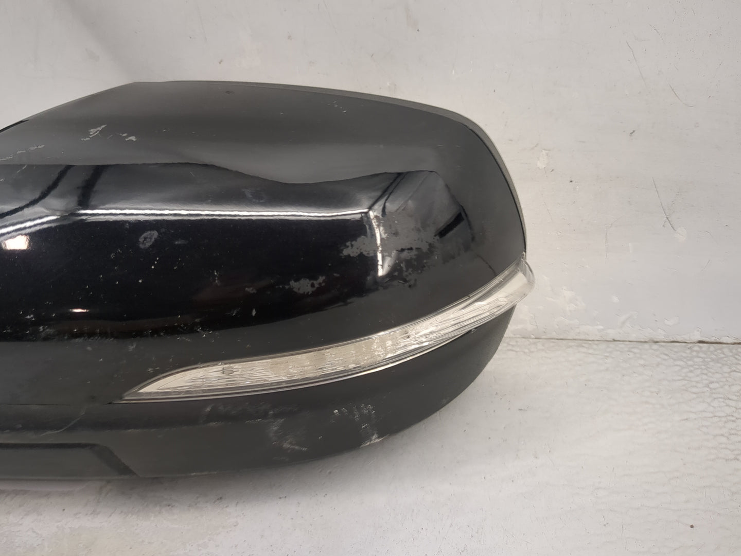2019-2020 Ford Edge Driver Side View Mirror - Left Door Mirror OEM Used - Oemusedautoparts1.com