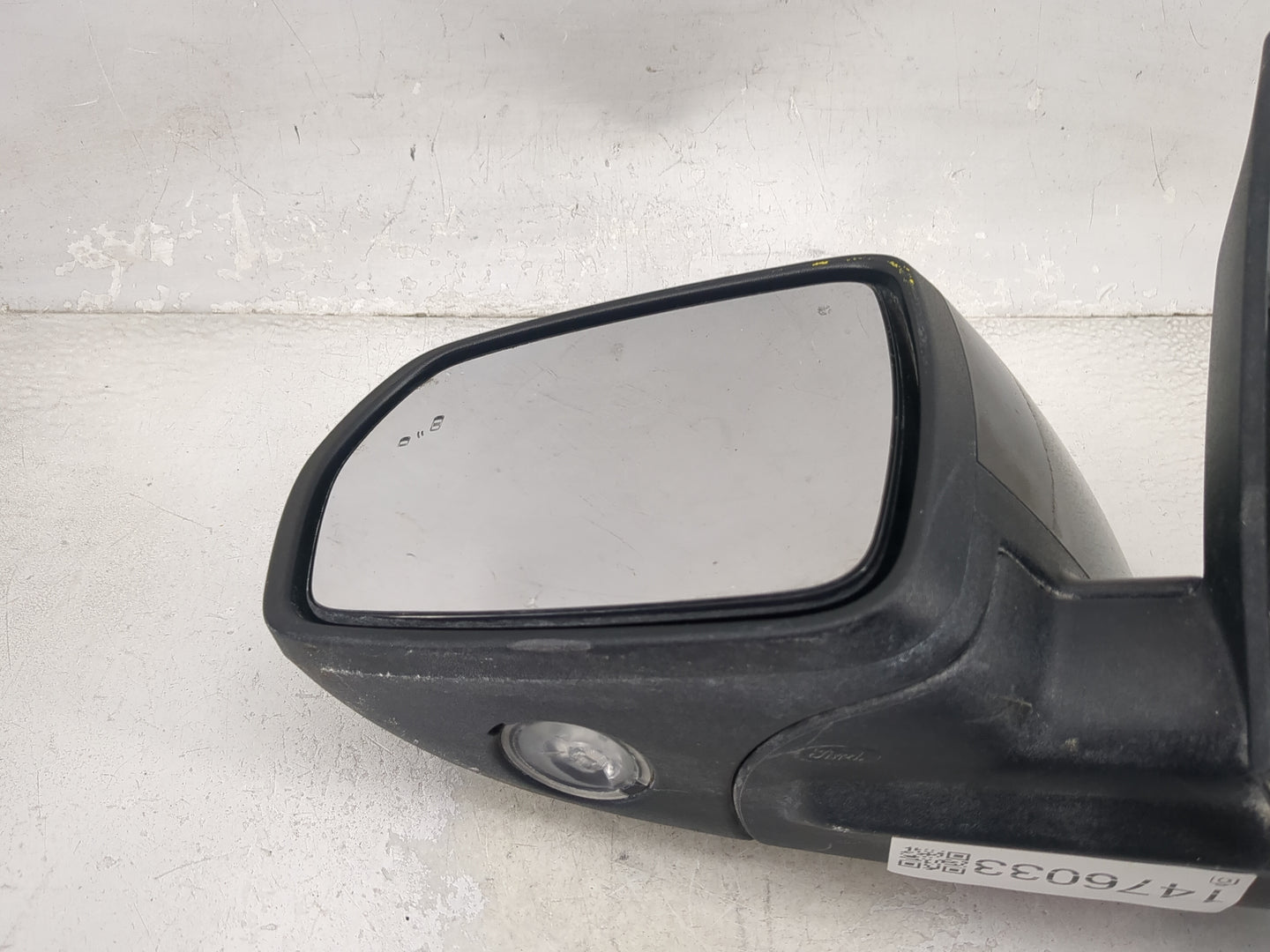 2019-2020 Ford Edge Driver Side View Mirror - Left Door Mirror OEM Used - Oemusedautoparts1.com