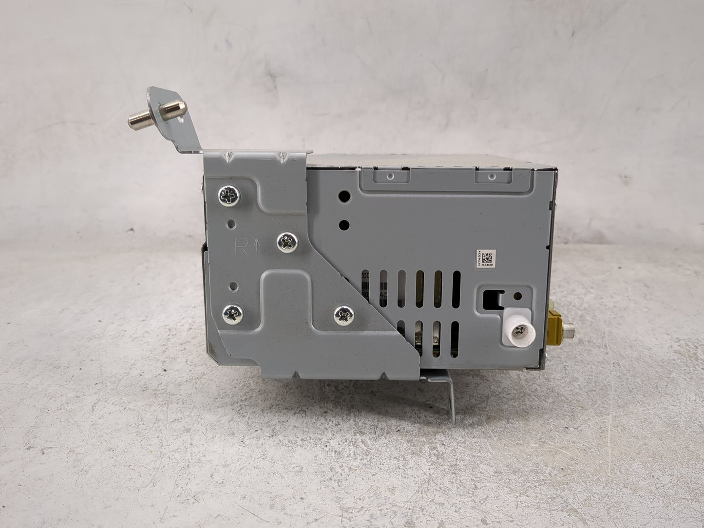 2020 Ford Edge Radio AM FM Cd Player Receiver Replacement P/N:LT4T-18D818-BC GMBVA Fits OEM Used Auto Parts - Oemusedautopar