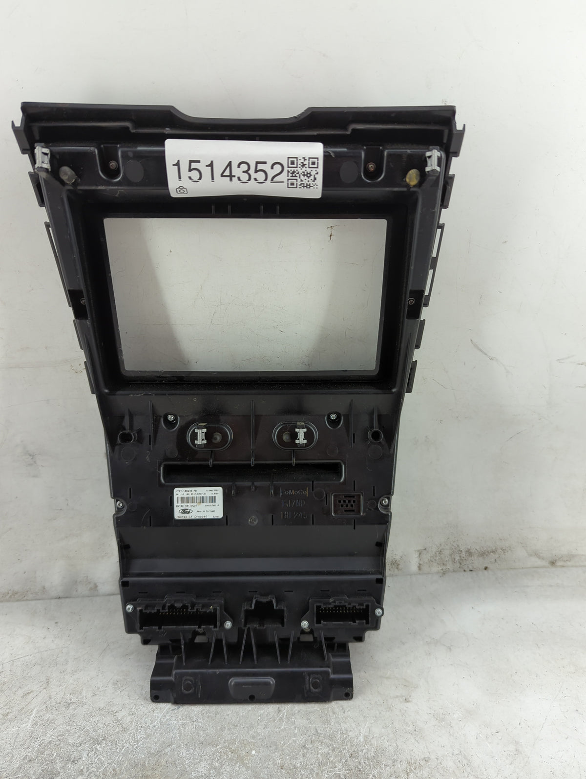 2019-2020 Ford Edge Radio Control Panel Black 1514352 - Oemusedautoparts1.com