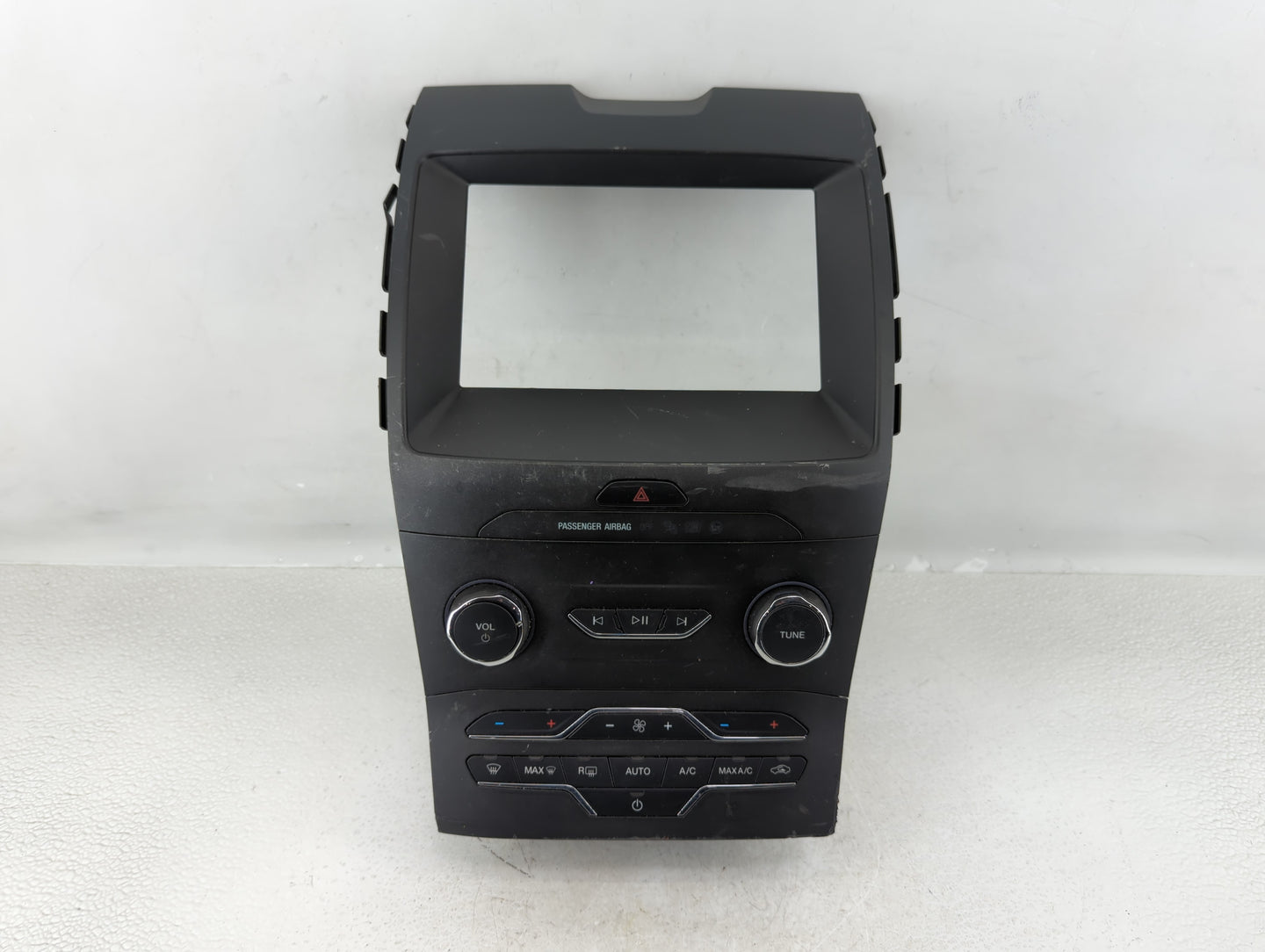 2019-2020 Ford Edge Radio AM FM Cd Player Receiver Replacement P/N:LT4T-18E245-HB Fits Fits 2019 2020 OEM Used Auto Parts - 