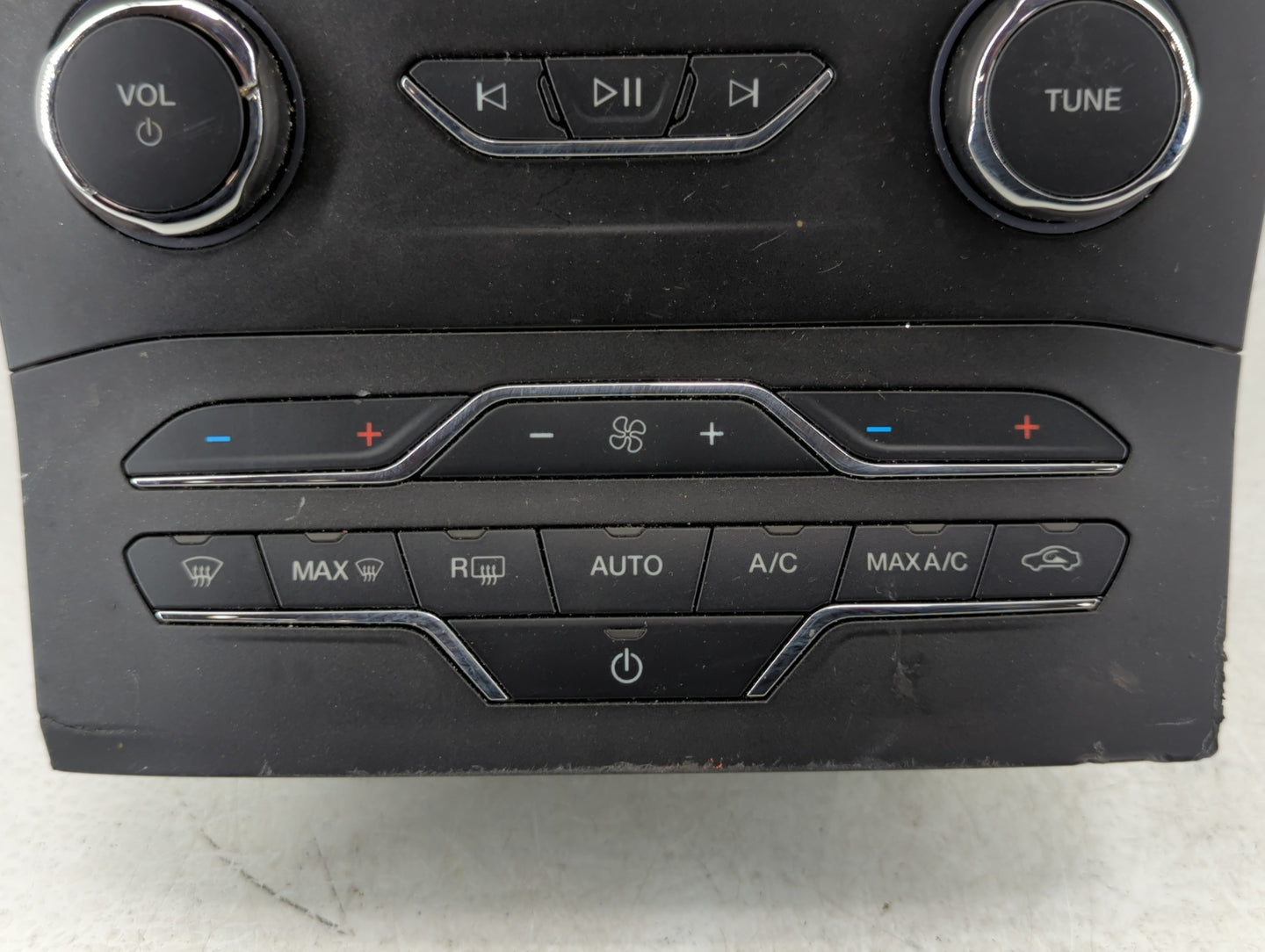 2019-2020 Ford Edge Radio AM FM Cd Player Receiver Replacement P/N:LT4T-18E245-HB Fits Fits 2019 2020 OEM Used Auto Parts - 