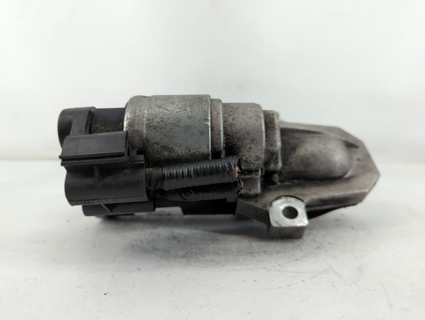 2019-2020 Ford Edge Car Starter Motor Solenoid OEM P/N:K2GT-11000-BC Fits Fits 2019 2020 2021 2022 OEM Used Auto Parts - Oem