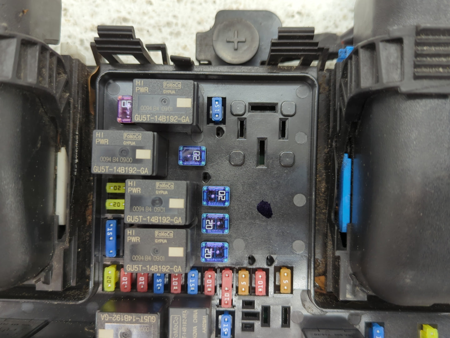 2019-2020 Ford Edge Fusebox Fuse Box Panel Relay Module P/N:K2GT14D068BC_01 Fits Fits 2019 2020 OEM Used Auto Parts - Oemuse