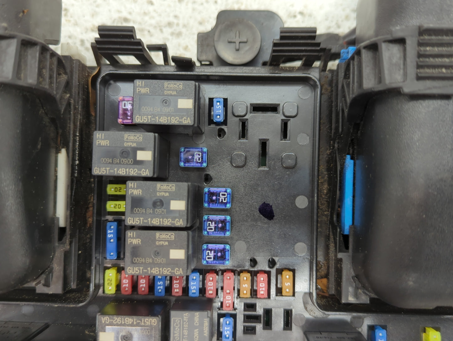2019-2020 Ford Edge Fusebox Fuse Box Panel Relay Module P/N:K2GT14D068BC_01 Fits Fits 2019 2020 OEM Used Auto Parts - Oemuse