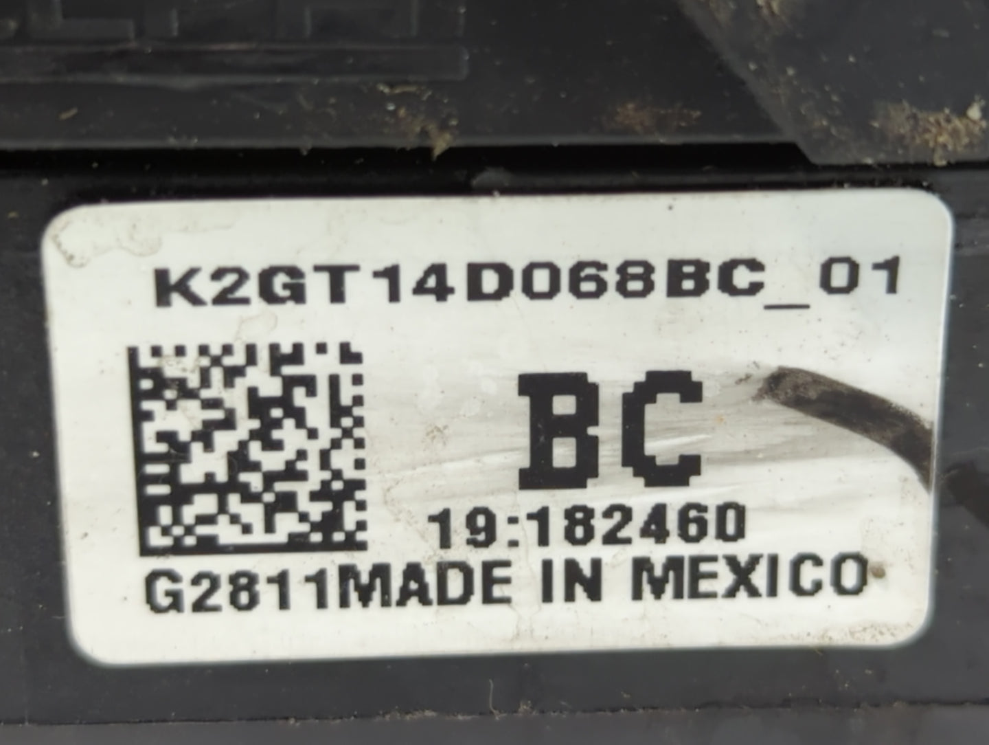 2019-2020 Ford Edge Fusebox Fuse Box Panel Relay Module P/N:K2GT14D068BC_01 Fits Fits 2019 2020 OEM Used Auto Parts - Oemuse