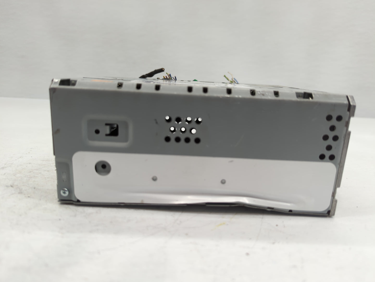 2020 Ford Edge Radio AM FM Cd Player Receiver Replacement P/N:CQ-HJ39N04MB Fits OEM Used Auto Parts - Oemusedautoparts1.com