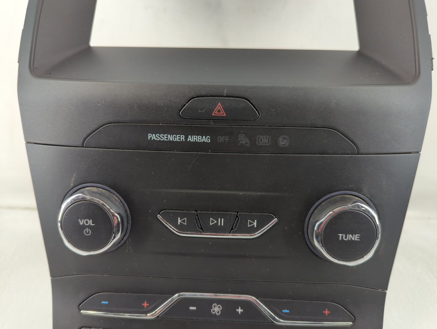 2019-2020 Ford Edge Radio AM FM Cd Player Receiver Replacement P/N:LT4T-18E245-HB Fits Fits 2019 2020 OEM Used Auto Parts - 