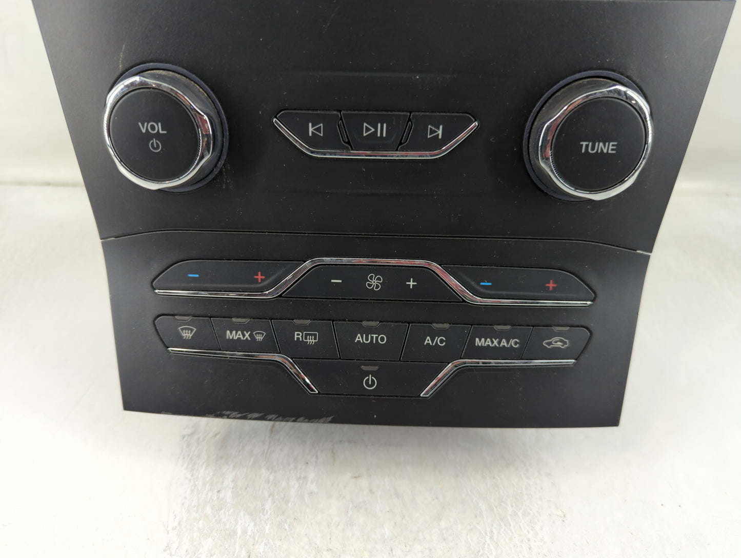 2019-2020 Ford Edge Radio AM FM Cd Player Receiver Replacement P/N:LT4T-18E245-HB Fits Fits 2019 2020 OEM Used Auto Parts - 