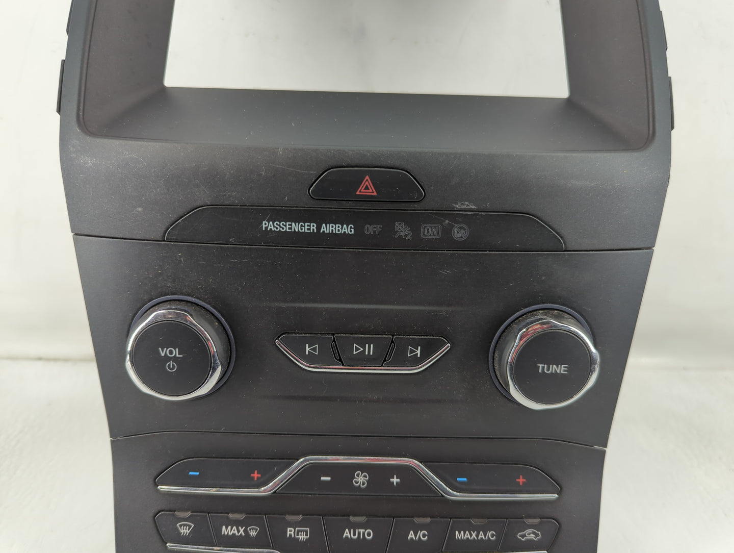 2019-2020 Ford Edge Radio AM FM Cd Player Receiver Replacement P/N:LT4T-18E245-HB Fits Fits 2019 2020 OEM Used Auto Parts - 