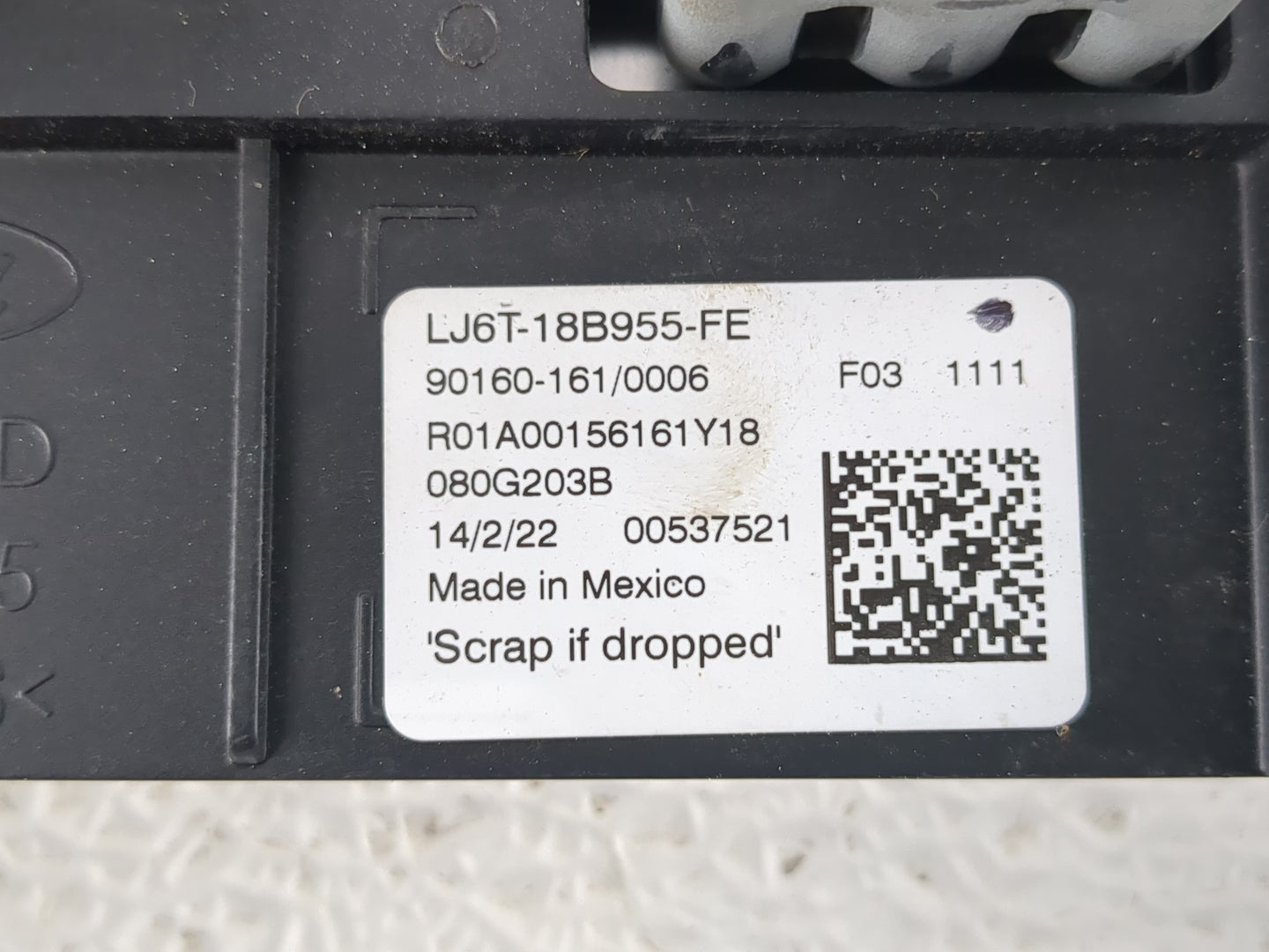 2020-2020 Ford Escape Information Display Screen - Oemusedautoparts1.com