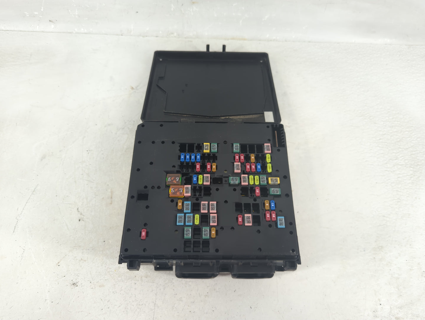 2020-2022 Ford Escape Fusebox Fuse Box Panel Relay Module P/N:E07715201 Fits Fits 2020 2021 2022 OEM Used Auto Parts - Oemus