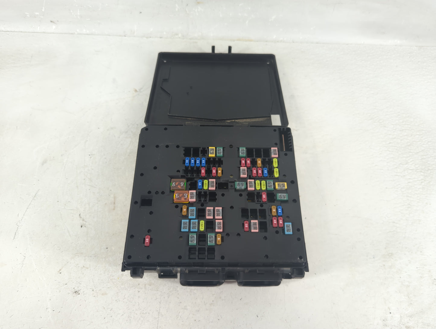 2020-2022 Ford Escape Fusebox Fuse Box Panel Relay Module P/N:E07715201 Fits Fits 2020 2021 2022 OEM Used Auto Parts - Oemus