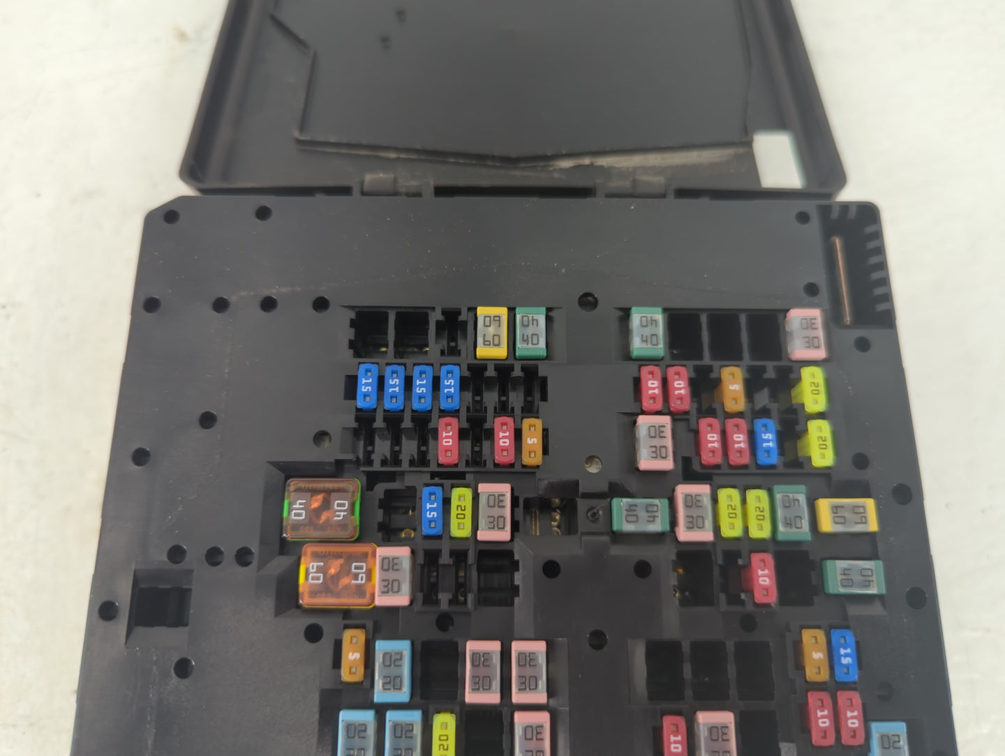 2020-2022 Ford Escape Fusebox Fuse Box Panel Relay Module P/N:E07715201 Fits Fits 2020 2021 2022 OEM Used Auto Parts - Oemus