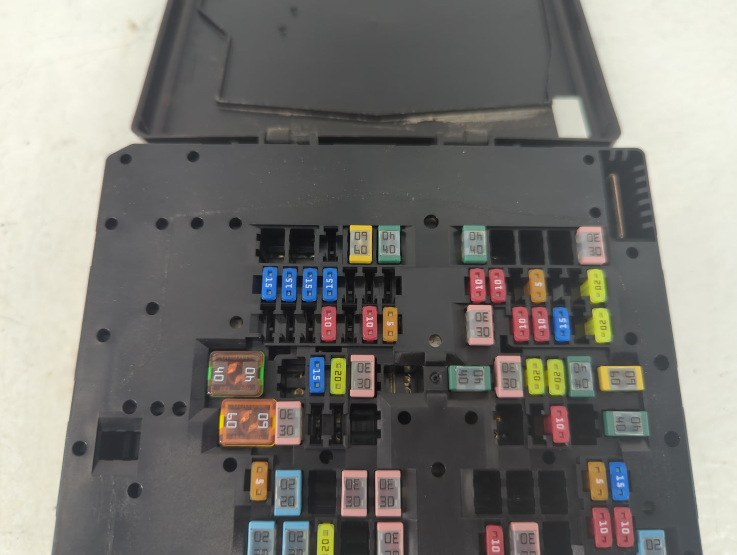 2020-2022 Ford Escape Fusebox Fuse Box Panel Relay Module P/N:E07715201 Fits Fits 2020 2021 2022 OEM Used Auto Parts - Oemus