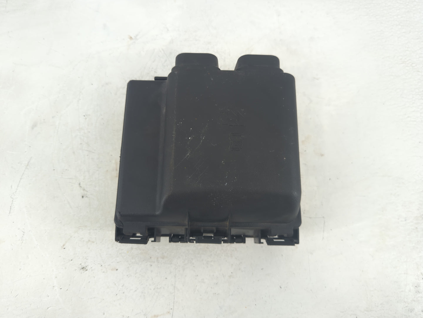 2020-2022 Ford Escape Fusebox Fuse Box Panel Relay Module P/N:E07715201 Fits Fits 2020 2021 2022 OEM Used Auto Parts - Oemus