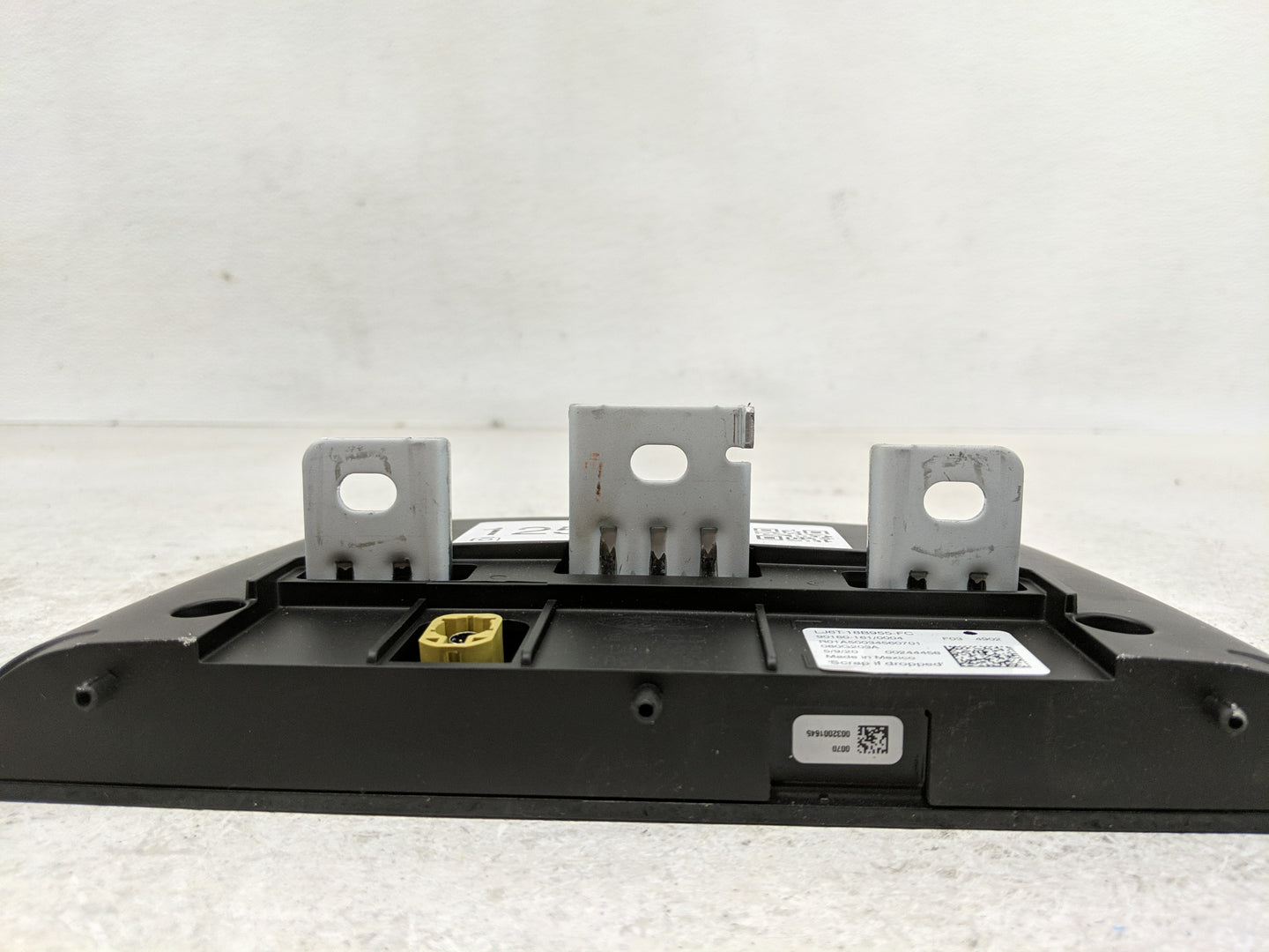 2020-2020 Ford Escape Information Display Screen - Oemusedautoparts1.com