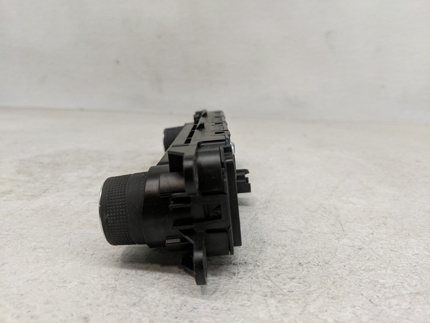 2020-2020 Ford Escape Radio Control Panel - Oemusedautoparts1.com