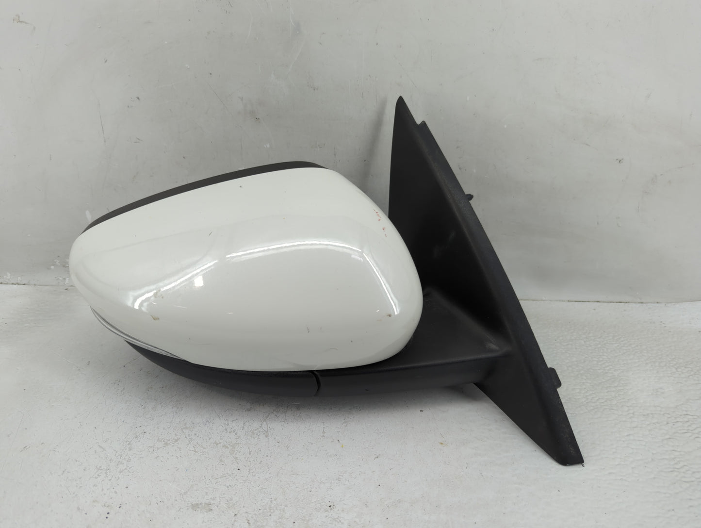 2020-2021 Ford Escape Passenger Side View Mirror - Right Door Mirror OEM Used - Oemusedautoparts1.com